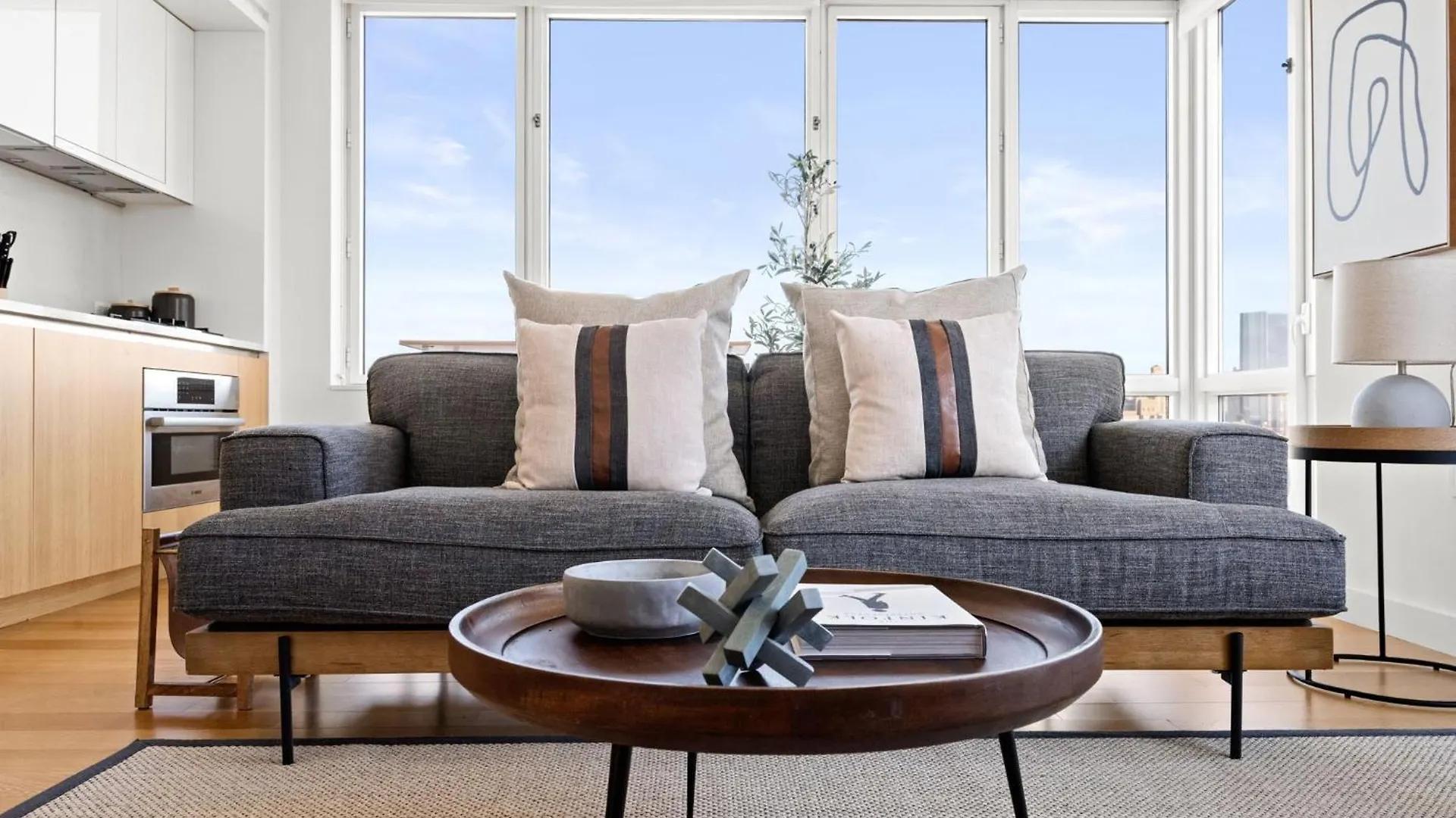 1 Bd Luxury Apartment With Stunning Views New York 0*,  United States