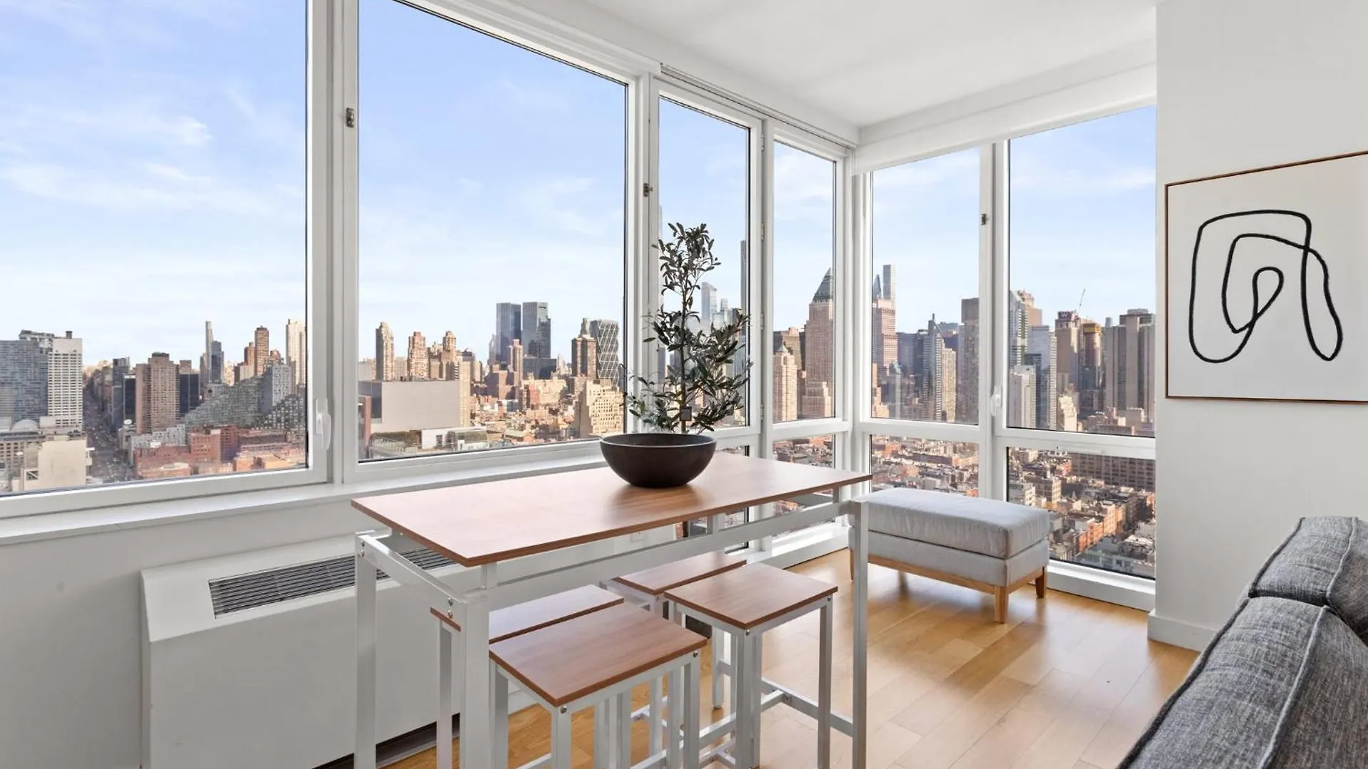 1 Bd Luxury Apartment With Stunning Views New York